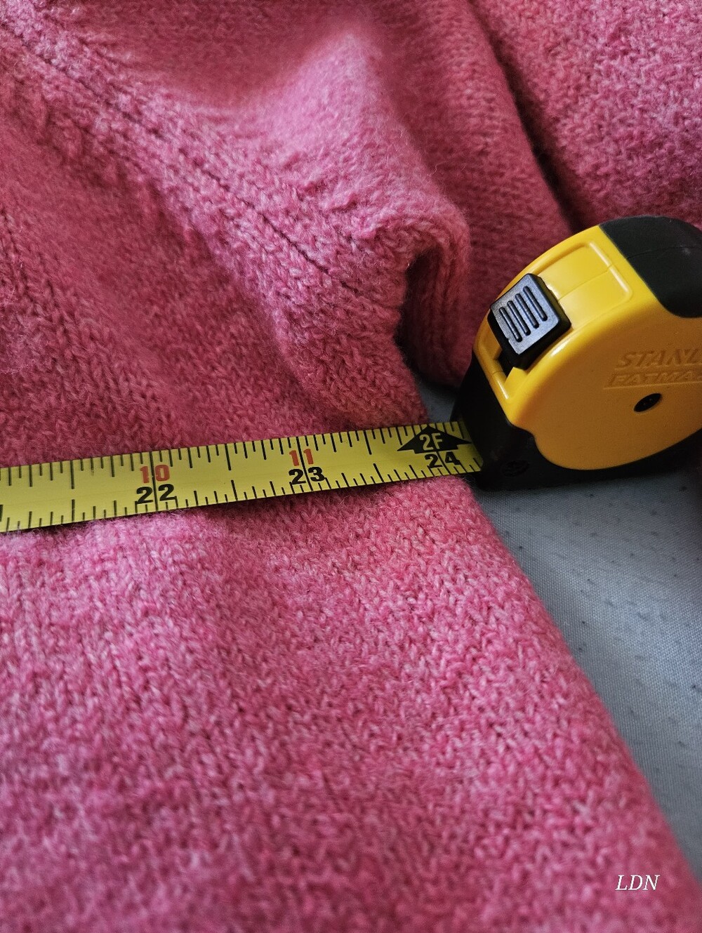 🆕️Pink Long Sleeve Sweater - Picture 3 of 4